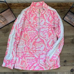 EUC Lilly Pulitzer popover